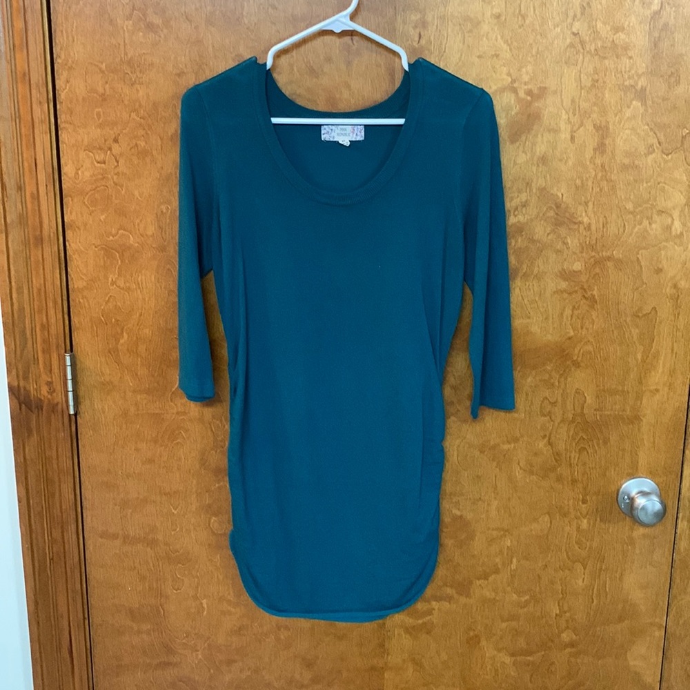 Junior Sweaterdress XL Gently Used. Smoke Free home